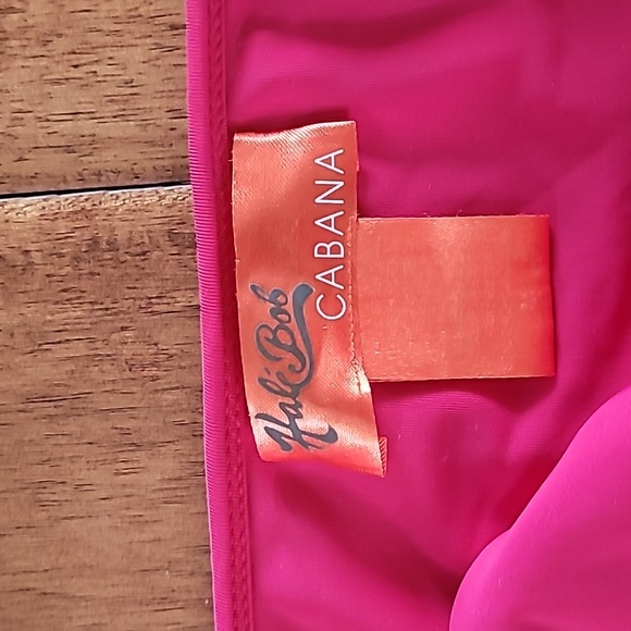 Bikini - Picture 2 of 3